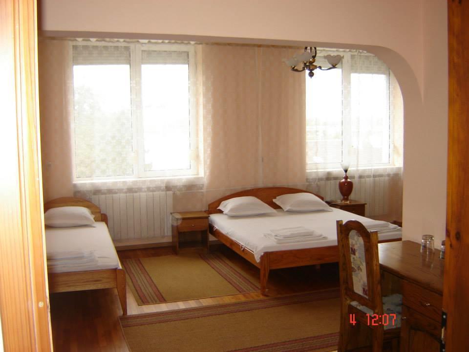 Kanclera Hotel Kaspichan Room photo
