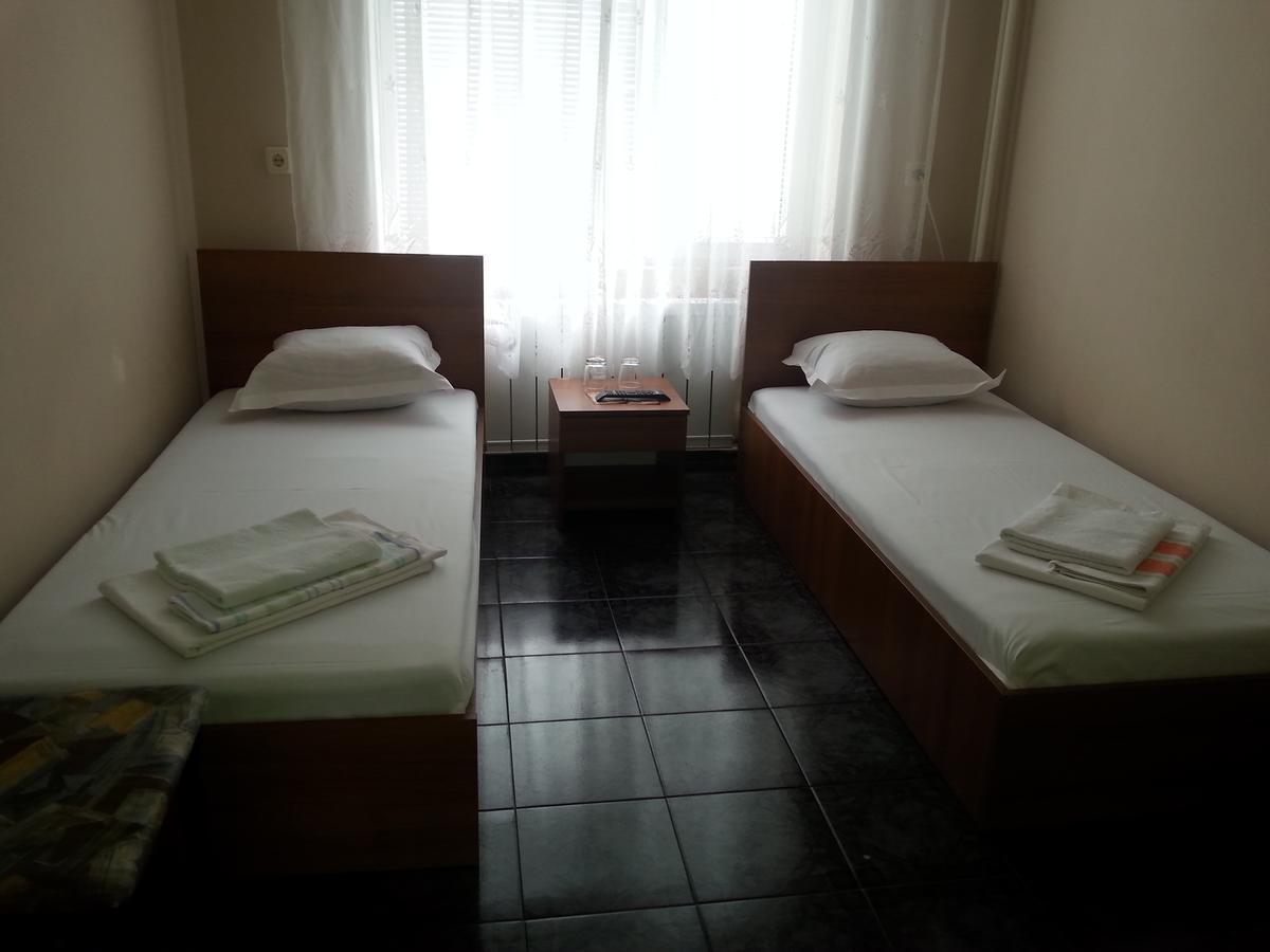 Kanclera Hotel Kaspichan Exterior photo